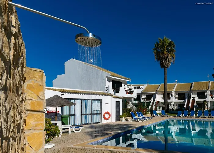 B12 - Pool And Sun Apartment